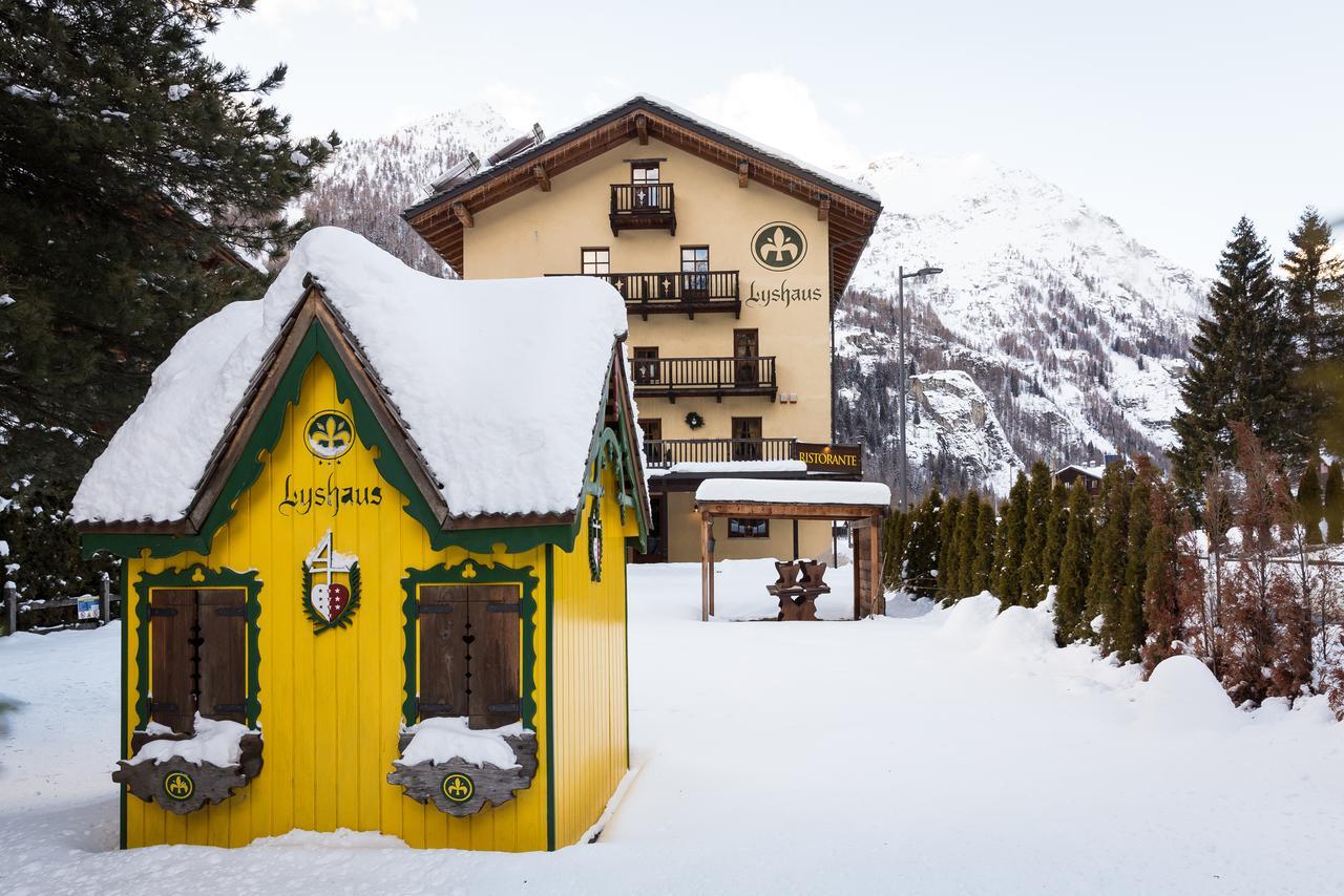 Hotel Lyshaus Gressoney-Saint-Jean Exterior photo